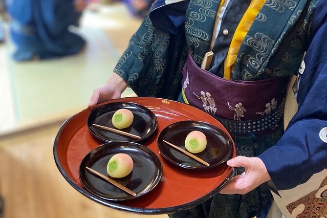 A Unique Antique Kimono and Tea ceremony Experience in English - The Flow of the Ceremony: From Green Tea and Sweets to Participating