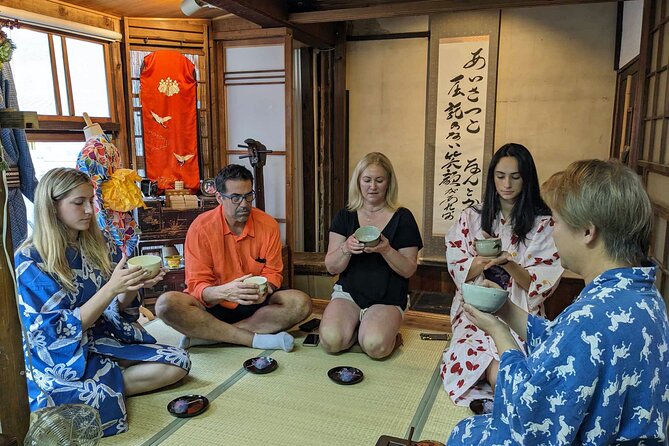 A Unique Antique Kimono and Tea ceremony Experience in English - Antique Kimono Fitting: More Than a Costume Change