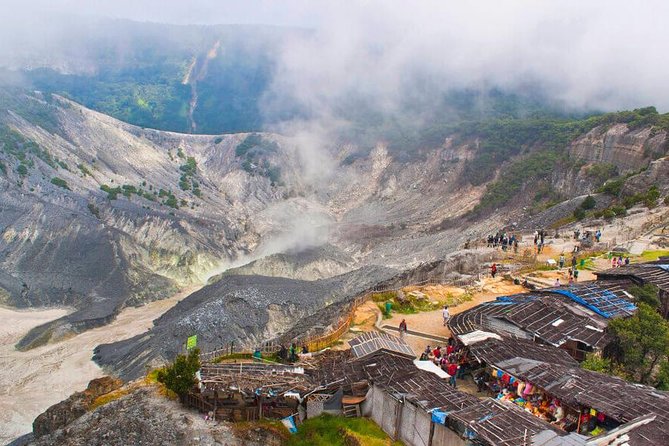 Active Volcano, Rice Field, Hot Spring, Fruit market, Tea Plantation with Lunch - One Day Outside Jakarta: Volcano, Rice Fields, Tea, and Hot Springs