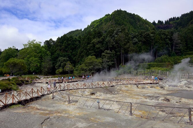 Adventure in the Furnas, with volcanoes, lagoons and tea plantations - Vila Franca do Campo islet: a coastline pause with summer swim potential
