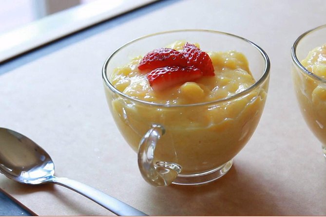 Afternoon Tea and Dessert Tour on the Huaihai Road in Shanghai - The Cantonese Dessert Stop: Cold Sweets You’ll Want to Slow Down For