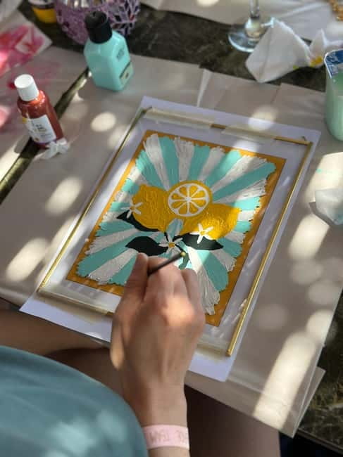 Antalya: Frame Glass Painting Workshop with Turkish Tea - Your glass frame + brass cover: what you’re actually making