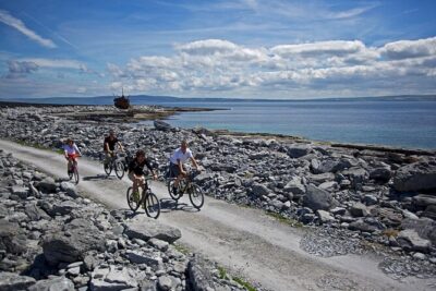 Aran Islands Bike Tour with Tea & Scones - Day Trip to Inisheer from Doolin - Bike pickup on Inisheer: what you gain by not waiting around