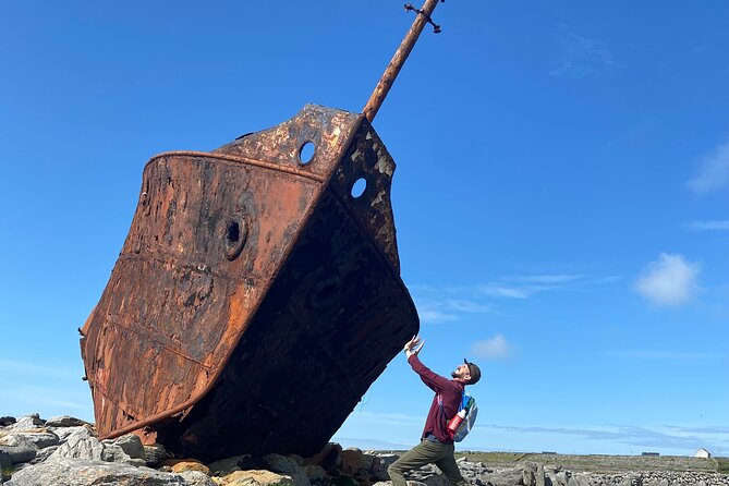 Aran Islands Bike Tour with Tea & Scones - Day Trip to Inisheer from Doolin - Bikes vs tractor and carriage: pick the right effort level