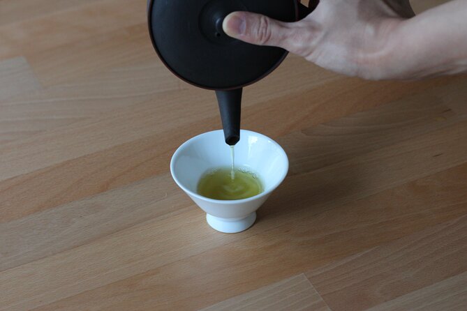 Authentic Japanese tea tasting session: sencha, matcha, gyokuro - Price and timing: is it worth about $90.80?