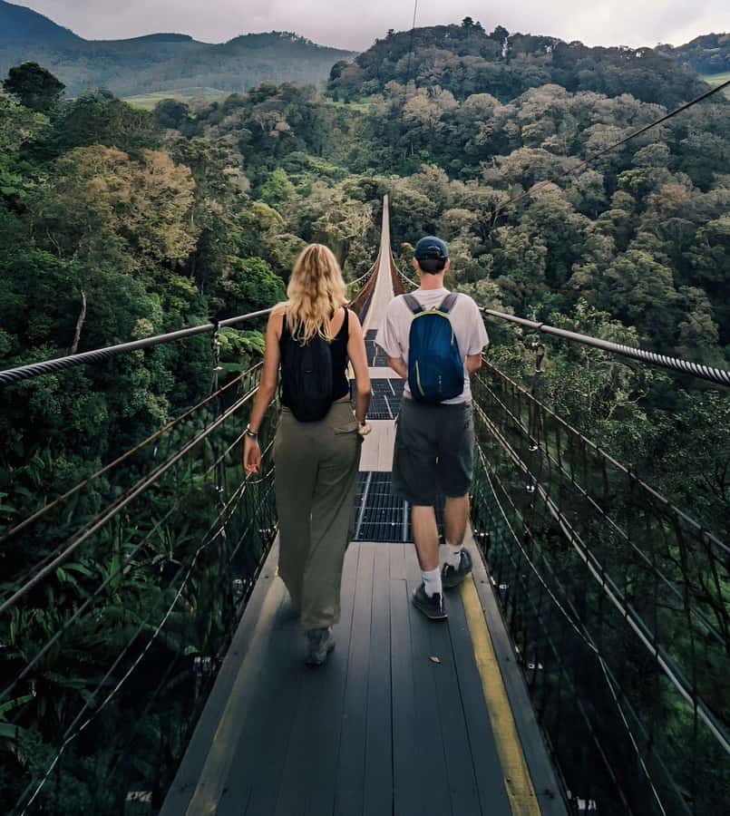 Bandung: White Crater, Scenic Tea Plantations & Hot Spring - Kawah Putih and Rengganis Crater: where the colors look unreal