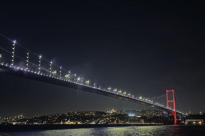 Bosphorus Night Lights: Guided Cruise With Tea and Cookies - Tea and cookies, and why the guide’s role matters here
