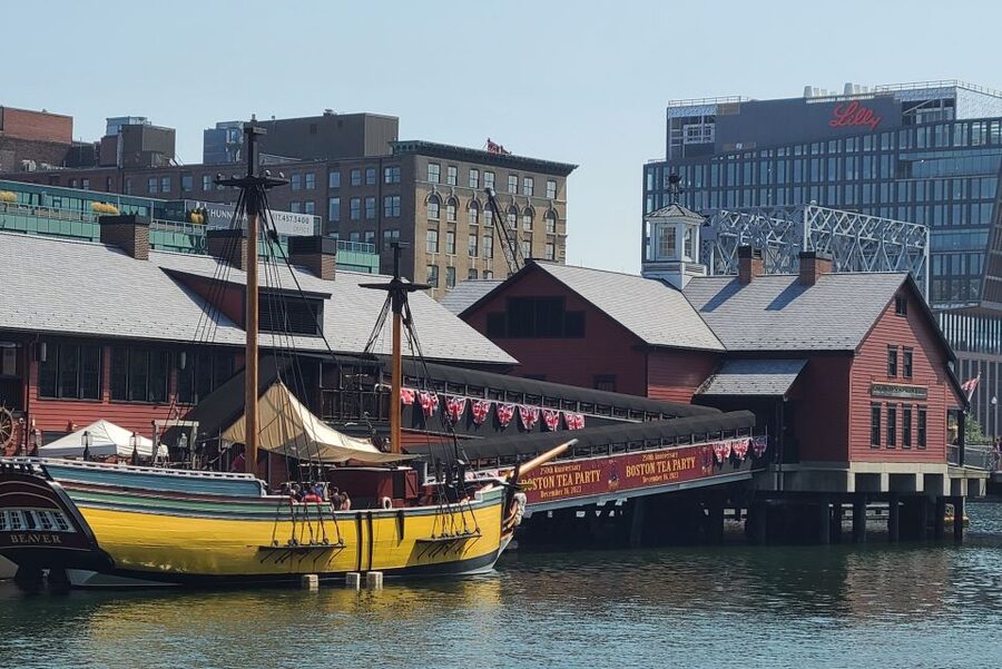 Boston: Boston Tea Party Ships and Museum Interactive Tour - Griffin’s Wharf: the tea toss moment (and what you will actually throw)