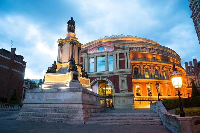 Buckingham Palace, St James Palace & Tea at Kensington Palace - Key highlights