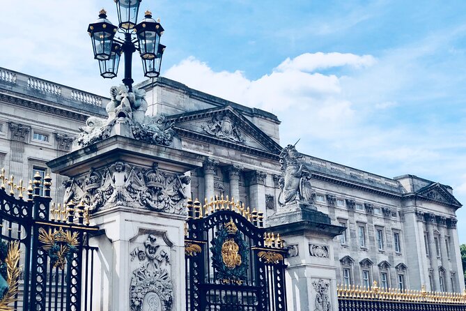 Buckingham Palace, St James Palace & Tea at Kensington Palace - Bomber Command Memorial and Royal Albert Hall: a pause that adds meaning