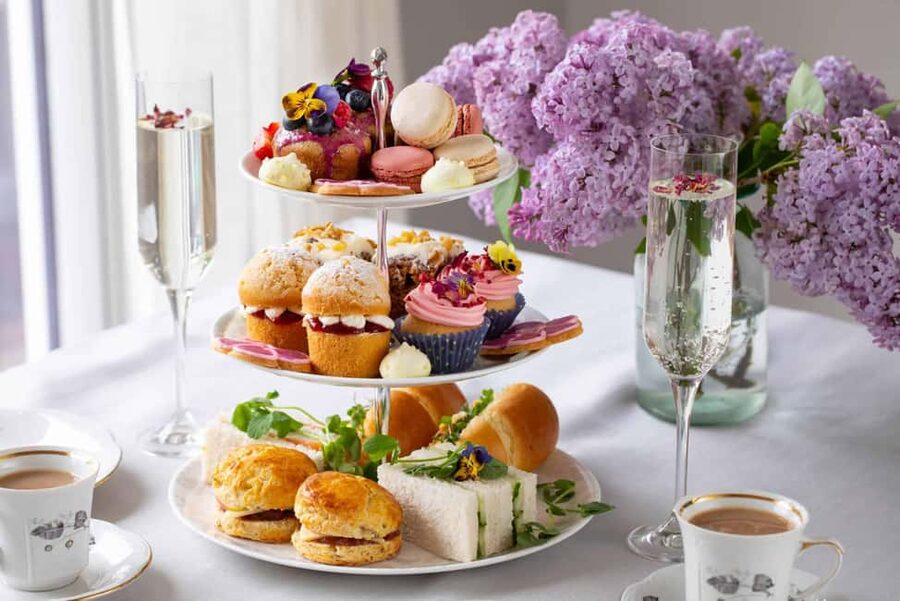 Budapest: Le Báb Afternoon Tea Experience - 90 minutes in Budapest: where the afternoon tea actually fits