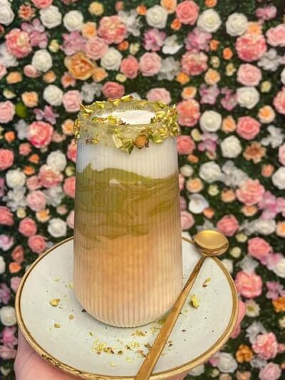 Budapest: Le Báb Afternoon Tea Experience - The room: Paris and London vibes without overdoing it