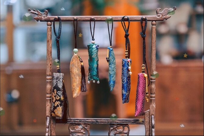 Chengdu-Create your OWN Cultural souvenir-With TEA and Snacks - What you’ll take home: a one-of-a-kind souvenir you actually made