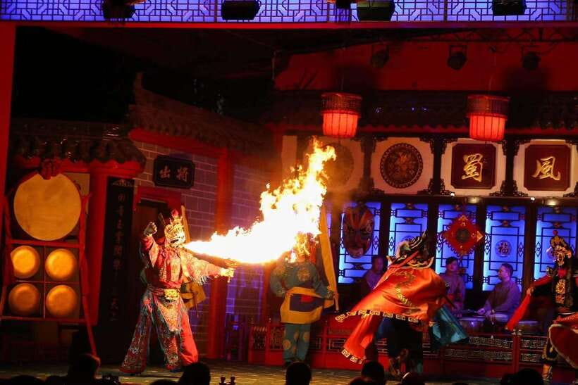 Chengdu: Sichuan Opera Show & Covered Bowl Tea & Massage - Key highlights you should know