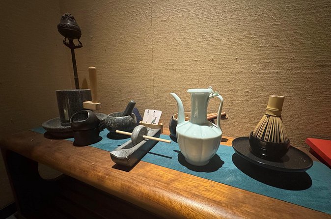 Chinese Tea Ceremony Experience - The traditional Chinese setting and Hanfu photo option