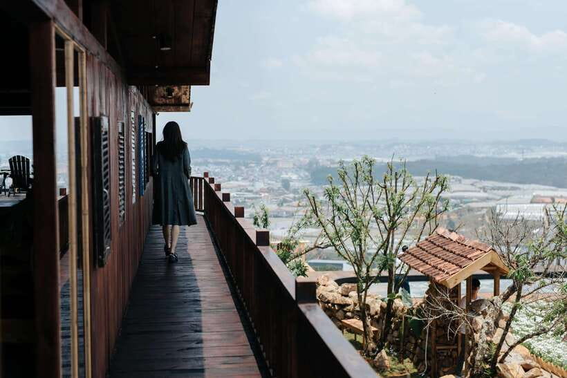Da Lat: Sunrise Panorama, Green Tea Hill and Strawberry Farm - High-Tech Strawberry Farm: Picking Fresh Berries on Site