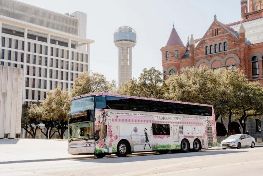 Dallas: Tea Around Town Bus Tour with Treats - How the Route Works: A 90-Minute Loop Around Big Dallas Hits