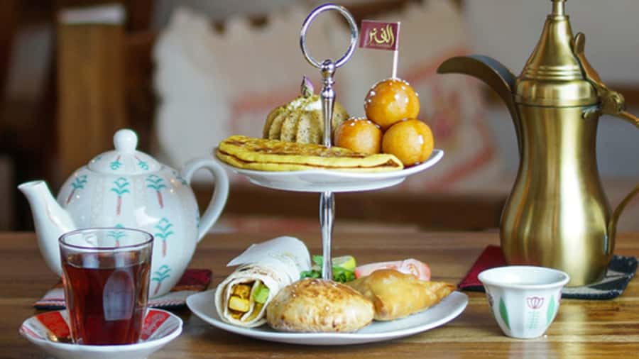 Dubai: Sunset Cruise on Traditional Boat & Emirati High Tea - How a 1-hour Dubai sunset cruise fits real travel time