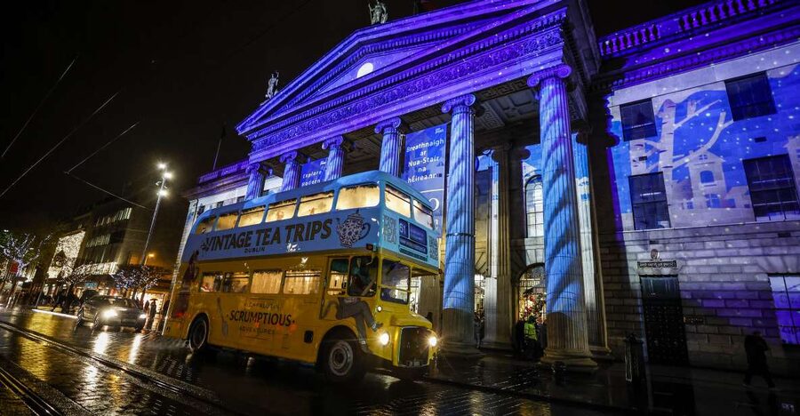 Dublin: Christmas Lights Festive Bus Tour with Afternoon Tea - Afternoon Tea on the Move: What You Get in the Holiday Menu