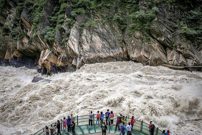 Eat Your Way Through Yunnan's Tea & Horse Road, from Dali to Lijiang, 8-day Trip - Tiger Leaping Gorge: the best views in Yunnan, plus a hike choice