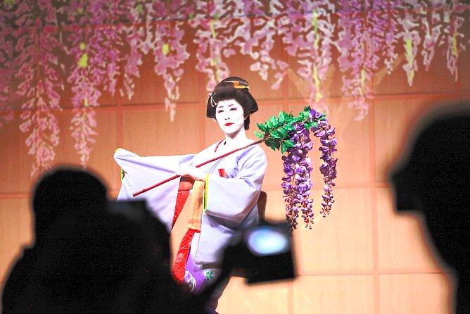 EDOCCO Tea House–A Quick Dive into Japanese Traditional Culture - Entering EDOCCO Tea House: A Restored Studio with a Clear Plan