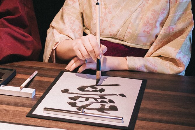 Elegant Tea Ceremony While Wearing Kimono Experience in Kyoto - Nishiki Orizuruya: a one-minute walk from Kyoto’s Kitchen