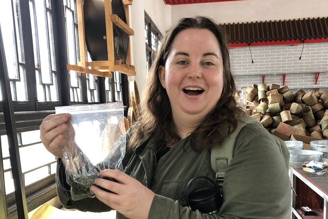 Experience Chengdu: Private Tea-Making Day Tour of Mengdingshan Tea Plantation - Guide quality makes or breaks the lesson (and this tour has strong examples)