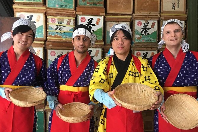 Experience Seasonal Green Tea Picking in Sayama and Nostalgic Walk in Kawagoe! - Guides and the human touch: what makes this tour feel easy