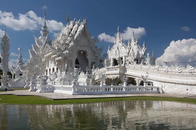 From Chiang Rai: 3 Temples, Golden Triangle Tour, Tea Plantation - Wat Rong Khun (White Temple): the iconic start