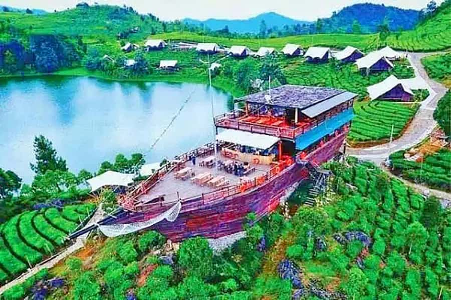 From Jakarta : White Crater , Pinisi Lake , Tea Plantation - Key Things to Know Before You Go