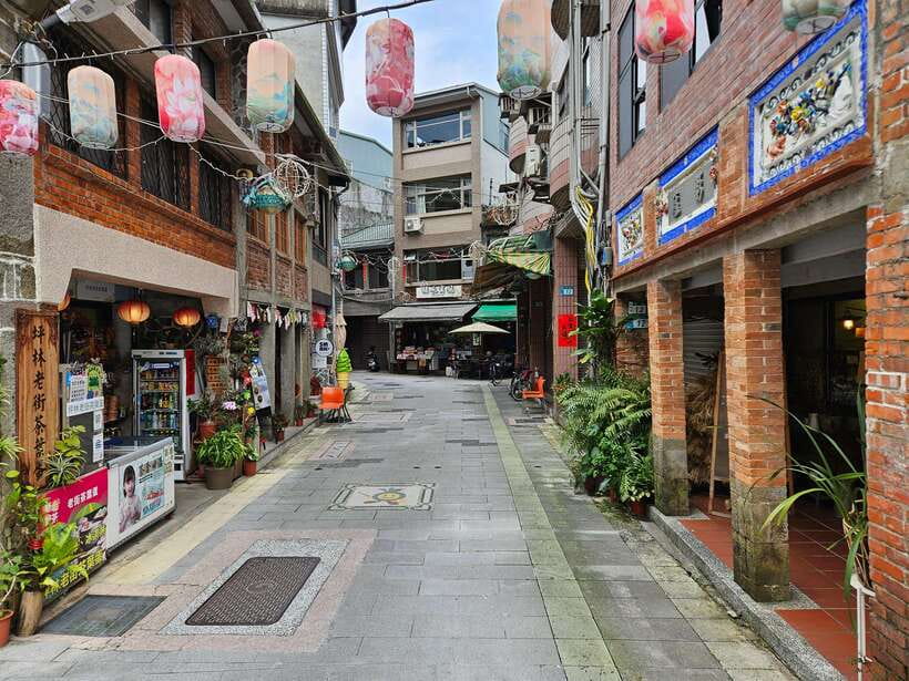 From Taipei: Pinglin Tea Culture and Maokong Guided Day Tour - A Tea Day Circuit That Gets You Out of Taipei City