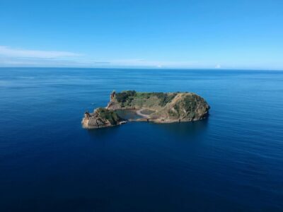 Full Day: Furnas, Tea Plantations & More With Lunch - Caloura’s cliffs to Vila Franca do Campo: the south coast before the steam