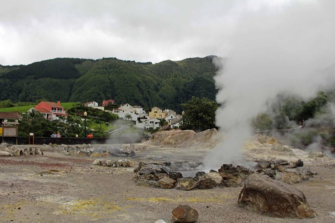 Full-Day Furnas Tour: Hot Springs, Traditional Lunch & Tea - Pico do Ferro: a fast climb to big Furnas Valley views