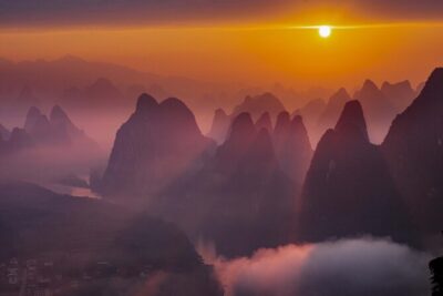 Full-day Tour: Spectacular Sunrise, Tea Plantation & Sunset - The 4:00 am start: Xianggong Mountain and the Li Jiang Valley sunrise