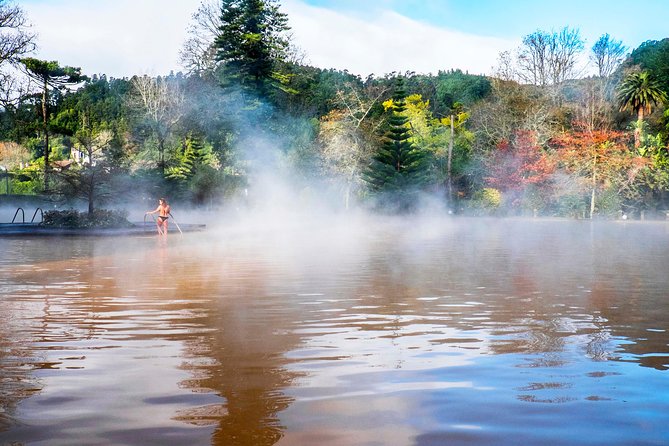 Furnas Volcano, Lake, Geysers, Tea Plantation and Terra Nostra - Stop 4: Caldeira das Furnas Cooking Pods (and the Extra €3)