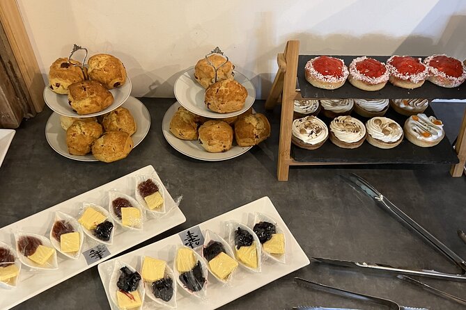 Gin Tasting and Afternoon Tea Delight in Dublin Ireland - The 4-gin tasting flight: how to taste without overthinking it
