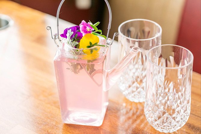 Glasgow Gin Tea Experience - What this Glasgow Gin Tea bus experience is really about