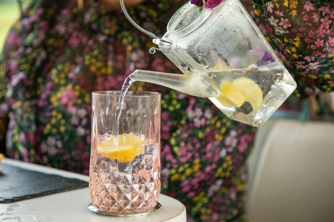Glasgow Gin Tea Experience - The city loop: from galleries and cathedrals to the Clyde bridges