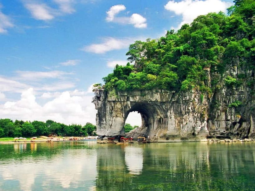 Guilin: City Tour with Elephant Hill & Ming Tea Tasting - Elephant Trunk Hill Riverside Views in an Hour (Plus Legends and Photos)