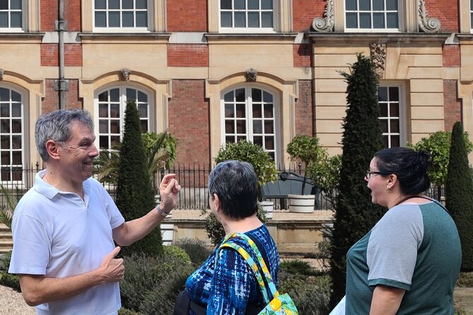 Hampton Court Guided Tour. Full day Access & High Tea - Use your full-day entry after the guided portion