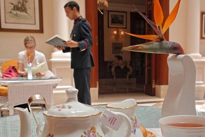 High Tea At The Atrium Restaurant, Imperial Hotel, New Delhi - The Imperial Hotel entrance: pickup that starts the experience