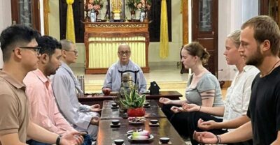 Hue Retreat: Tea and Meditation with Vegetarian Meal - Hue Pagoda: a place where you can read the room