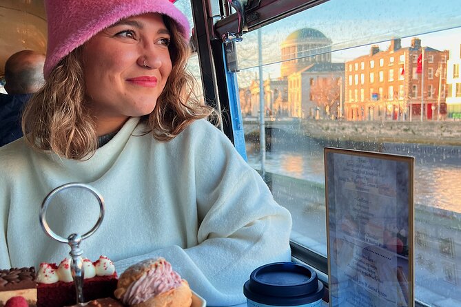 Irish Afternoon Tea on 1960s Vintage Bus in Dublin - Stop 4: Phoenix Park and the scale shift