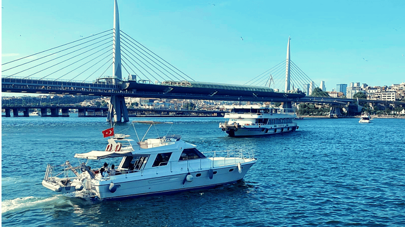 İstanbul: Bosphorus Private Yacht Cruise with Tea and Coffee - Meeting by Galata: Simple Start, No Hotel Pickup