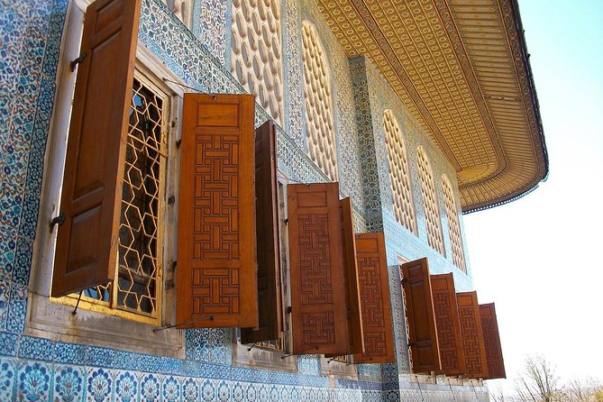Istanbul Highlights: Guided Tour with Turkish Tea or Coffee - A Fast Old City Orientation With a Small Group