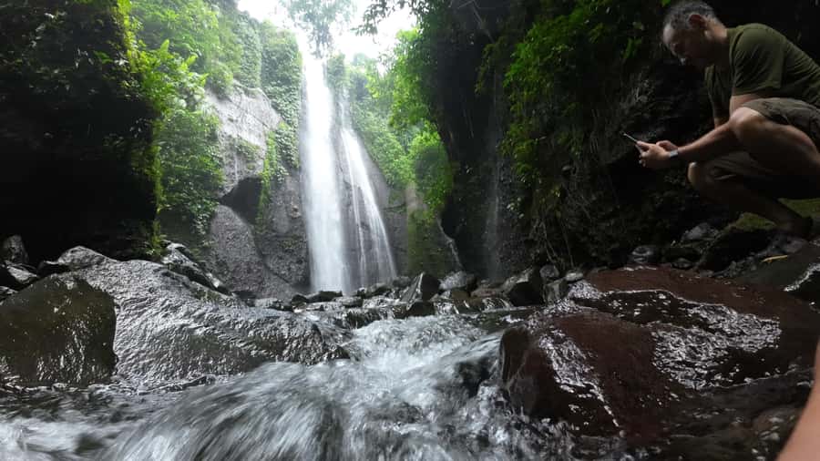 Jakarta: Waterfalls, Volcano, White Crater, Tea, Hot Spring - A long day from Jakarta: how the route really feels