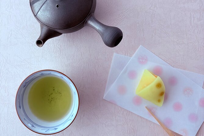 Japanese Tea Making Class in Sapporo - Cup 2: Cold tea in a wine glass for aroma and sweetness
