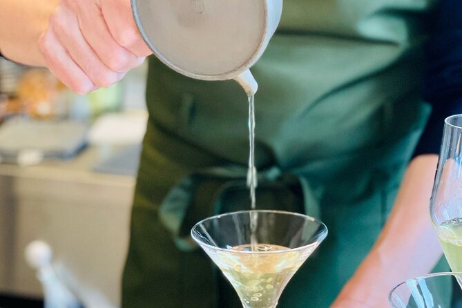 Japanese Tea Making Class in Sapporo - Meeting point and timing: Maruyama Park area at 10:00 am