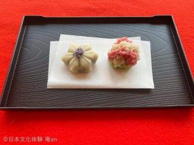 Japanese Traditional Sweets making and Tea Ceremony - Finding AN TOKYO and How the Class Starts