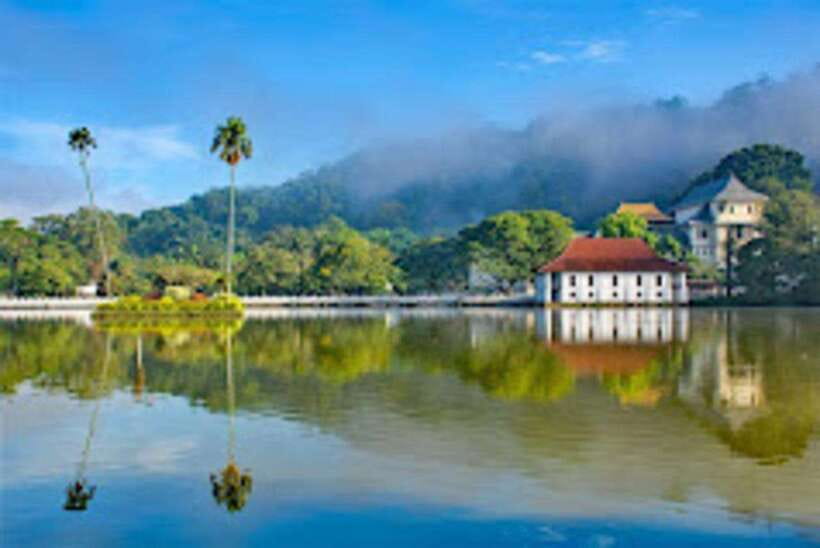 Kandy & Pinnawala & Tea Factory Full Day Tour From Negombo - The National Railway Museum Kadugannawa: a transport stop with real personality